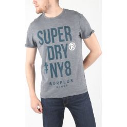 SuperDry Koszulka Szary. Szare podkoszulki męskie Superdry, l, z haftami, z bawełny, bez kołnierzyka, z krótkim rękawem, krótkie. Za 188,95 zł.