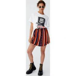 Minispódniczka paperbag w paski. Szare spódniczki damskie Pull&Bear, w paski. Za 49,90 zł.
