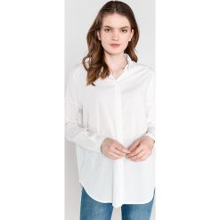 Vero Moda Fabulous Koszula Biały. Białe bluzki damskie Vero Moda, l, bez wzorów, z poliesteru, bez kołnierzyka, z długim rękawem. Za 154,95 zł.