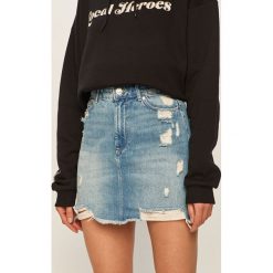 Only - Spódnica jeansowa. Niebieskie spódniczki damskie ONLY, na co dzień, bez wzorów, z bawełny, casualowe, z podwyższonym stanem, mini, proste. Za 129,90 zł.