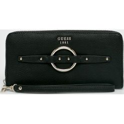 Guess Jeans - Portfel. Czarne portfele damskie marki Guess Jeans, z aplikacjami, z jeansu. Za 279,90 zł.