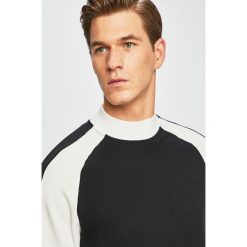 Only & Sons - Bluza. Białe bluzy męskie marki Only & Sons, s, bez wzorów, z bawełny, z kapturem, bez rękawów, bez kaptura. Za 149,90 zł.
