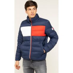 Kurtka puchowa Tommy Jeans Essential DM0DM07364. Niebieskie kurtki męskie Tommy Jeans, xxl, bez wzorów, z jeansu, bez kaptura. W wyprzedaży za 629,00 zł.