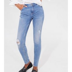 Jeansy skinny fit - Niebieski. Niebieskie jeansy damskie Mohito. Za 119,99 zł.