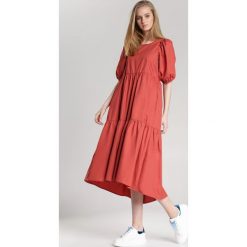 Łososiowa Sukienka Sonoma. Różowe sukienki dziewczęce Renee, bez wzorów, z krótkim rękawem, krótkie, midi, trapezowe. Za 149,99 zł.