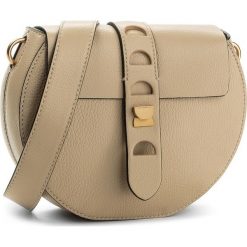 Torebka COCCINELLE - BO0 Carousel E1 BO0 55 C6 01 Beige 006. Brązowe listonoszki damskie marki Coccinelle. W wyprzedaży za 909,00 zł.