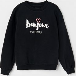 Bluza dresowa z napisem - Czarny. Czarne bluzy damskie Reserved, z napisami, z dresówki, bez rękawów, bez kaptura. Za 45,99 zł.