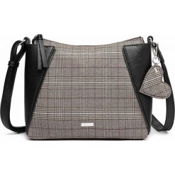 Tamaris torebka Nelli Crossbody Bag 3149192. Czarne torebki klasyczne damskie Tamaris, bez wzorów, ze skóry, przez ramię, bez dodatków. Za 229,00 zł.