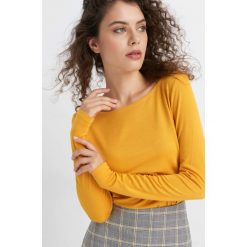 Koszulka basic. Brązowe t-shirty damskie Orsay, xs, z dzianiny. Za 39,99 zł.