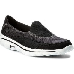 Buty SKECHERS - Go Walk 2 13590/BKW Black/White. Czarne buty do fitnessu damskie Skechers, z materiału. W wyprzedaży za 209,00 zł.
