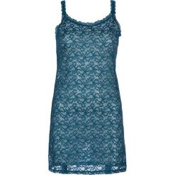 Koszula nocna w kolorze morskim. Niebieskie koszule nocne damskie Guy de France, xxl, w koronkowe wzory, z koronki, bez kołnierzyka, bez rękawów. W wyprzedaży za 55,95 zł.