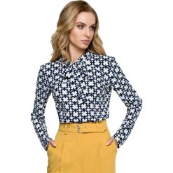 Elegancka Wzorzysta Bluzka z Wiązaniem - Model 1. Czarne bluzki damskie marki Molly.pl, s, w jednolite wzory, z tkaniny, eleganckie, dekolt w kształcie v, z długim rękawem. Za 105,90 zł.