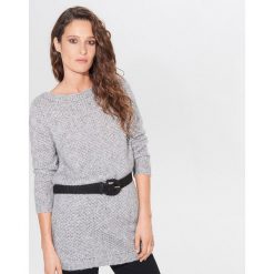 Sweter z lureksu z wełną - Szary. Szare swetry damskie Mohito, xl, bez wzorów, z wełny, bez rękawów, bez kaptura. W wyprzedaży za 59,99 zł.