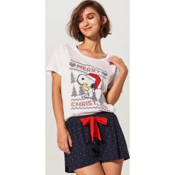 Dwuczęściowa piżama Snoopy - Kremowy. Białe piżamy damskie marki Reserved, l. Za 59,99 zł.