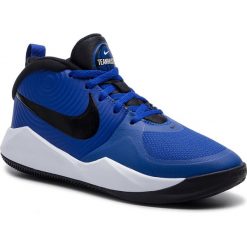 Buty NIKE - Team Hustle D 9 (Gs) AQ4224 400 Game Royal/Black/White. Niebieskie półbuty dziewczęce Nike, na sznurówki. W wyprzedaży za 169,00 zł.