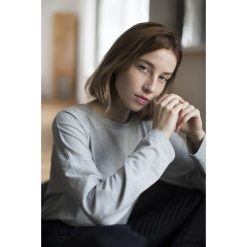 STONE Longsleeve. Szare bluzki damskie marki Pakamera, bez wzorów, z bawełny, bez kołnierzyka. Za 160,00 zł.