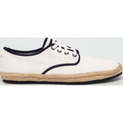 Tommy Hilfiger - Tenisówki. Białe trampki męskie TOMMY HILFIGER, bez wzorów, z gumy, na sznurówki. W wyprzedaży za 149,90 zł.