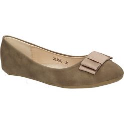 Baleriny xl3103. Baleriny dziewczęce Casu, bez wzorów, bez obcasa. Za 39,99 zł.