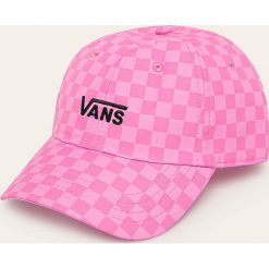 Vans - Czapka. Różowe czapki damskie Vans, bez wzorów, z bawełny. W wyprzedaży za 129,90 zł.