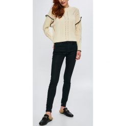Scotch & Soda - Jeansy Spicy Sunday. Niebieskie jeansy damskie skinny marki Scotch & Soda, z elastanu. W wyprzedaży za 329,90 zł.