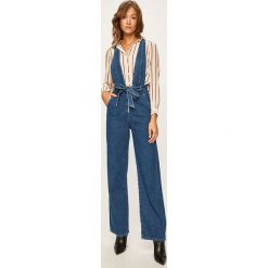 Pepe Jeans - Jeansy Larsa. Niebieskie jeansy damskie Pepe Jeans, s. W wyprzedaży za 399,90 zł.