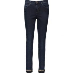 Dżinsy "Antonia" - Skinny fit - w kolorze granatowym. Niebieskie jeansy damskie Rosner. W wyprzedaży za 217,95 zł.