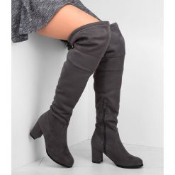 Kozaki damskie L.Lux.Shoes JKD-61 Szare. Szare kozaki damskie L.LUX SHOES, z tworzywa sztucznego, eleganckie, bez obcasa, na obcasie, na zamek. Za 139,00 zł.