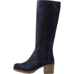 Pinto Di Blu Kozaki na platformie dark blue. Niebieskie buty zimowe damskie Pinto Di Blu, z materiału, na platformie. Za 609,00 zł.