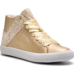 Sneakersy GUESS - Marty FJMRT3 ELE12 OR/FLAX GOLD. Żółte półbuty damskie Guess, z aplikacjami, ze skóry ekologicznej, bez obcasa, na płaskiej podeszwie, bez zapięcia. Za 299,00 zł.