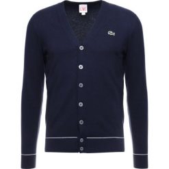 Lacoste LIVE Kardigan marine/blanc. Niebieskie kardigany męskie marki Lacoste LIVE, m, z bawełny, marine. Za 519,00 zł.