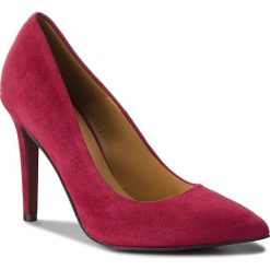 Szpilki SOLO FEMME - 34201-C7-H96/000-04-00 Bordo. Czerwone półbuty damskie Solo Femme, bez wzorów, ze skóry, eleganckie, bez obcasa, na obcasie, bez zapięcia. W wyprzedaży za 229,00 zł.