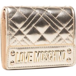 Mały Portfel Damski LOVE MOSCHINO - JC5621PP0AKA0900 Platino. Żółte portfele damskie Love Moschino, bez wzorów, ze skóry ekologicznej. W wyprzedaży za 289,00 zł.