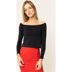 Bluzka Calvin Klein Jeans J20J212920. Czarne bluzki damskie Calvin Klein Jeans, l, bez wzorów, z elastanu, bez kołnierzyka, bez rękawów. Za 179,00 zł.
