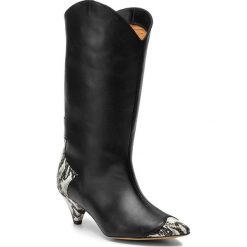 Kozaki L37 - High On Life S29AN18 Black/White. Czarne kozaki damskie L37, ze skóry, bez obcasa, na obcasie, bez zapięcia. Za 799,00 zł.