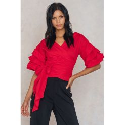 Lioness Top Esmerelda Wrap - Red. Czerwone topy damskie Lioness, bez wzorów, z bawełny, bez kołnierzyka. W wyprzedaży za 60,88 zł.