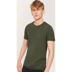 T-shirt z kieszonką - Khaki. Brązowe t-shirty męskie House, l. Za 39,99 zł.
