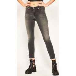 Jeansy Skinny Fit Calvin Klein Jeans 001 Ankle J20J213857. Czarne jeansy damskie Calvin Klein Jeans. W wyprzedaży za 349,00 zł.