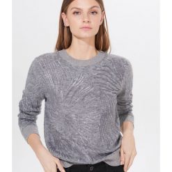 Sweter z cekinami - Jasny szary. Szare swetry damskie Mohito, s, bez wzorów, bez rękawów, bez kaptura. Za 139,99 zł.