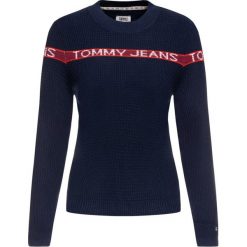 Sweter Tommy Jeans DW0DW07181. Niebieskie swetry damskie Tommy Jeans, m, bez wzorów, z bawełny, klasyczne, bez rękawów, bez kaptura. W wyprzedaży za 299,00 zł.