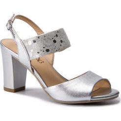 Sandały CAPRICE - 9-28304-22 Silver Comb 943. Szare klapki damskie Caprice, bez wzorów, ze skóry, bez obcasa, na obcasie. W wyprzedaży za 199,00 zł.