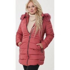 Ciemnoróżowa Kurtka Marlow. Różowe kurtki damskie Born2be, na zimę, xl, bez wzorów. Za 359,99 zł.
