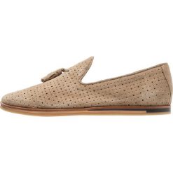 Derby męskie: Walk London CHRIS LOAFER Półbuty wsuwane stone