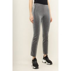 Spodnie materiałowe Armani Exchange 6GYP84 YJ5BZ 7203. Szare spodnie damskie Armani Exchange, s, bez wzorów, z poliesteru. W wyprzedaży za 269,00 zł.