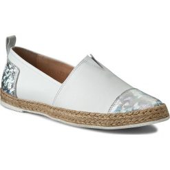 Espadryle OLEKSY - 422/730/528 Biały. Białe espadryle damskie Oleksy, bez wzorów, ze skóry, bez obcasa, na płaskiej podeszwie. W wyprzedaży za 169,00 zł.