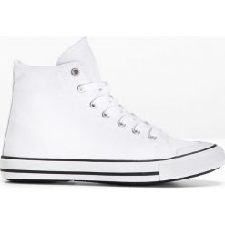 Wysokie sneakersy bonprix biały. Białe buty sportowe damskie bonprix, bez wzorów, sportowe. Za 59,99 zł.