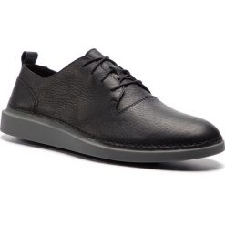 Półbuty CLARKS - Hale Lace 261393497 Black Leather. Czarne półbuty męskie Clarks, na co dzień, bez wzorów, ze skóry, bez zapięcia. W wyprzedaży za 269,00 zł.