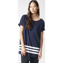 Koszulka adidas Originals (BK6040). Białe bluzki damskie marki Adidas, z bawełny, z krótkim rękawem. Za 66,99 zł.