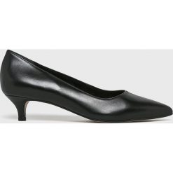 Tamaris - Czółenka. Szare buty ślubne damskie Tamaris, z materiału, na obcasie. Za 229,90 zł.