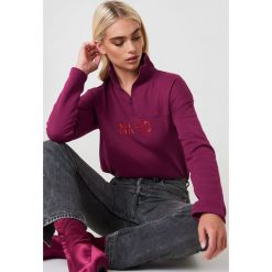 NA-KD Bluza z suwakiem - Red. Czerwone długie bluzy damskie marki NA-KD, z bawełny, z długim rękawem. Za 161,95 zł.