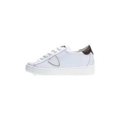 Buty Philippe Model VBLD V026 MADELEINE. Białe trampki i tenisówki damskie Philippe Model, bez wzorów, bez zapięcia. Za 875,17 zł.